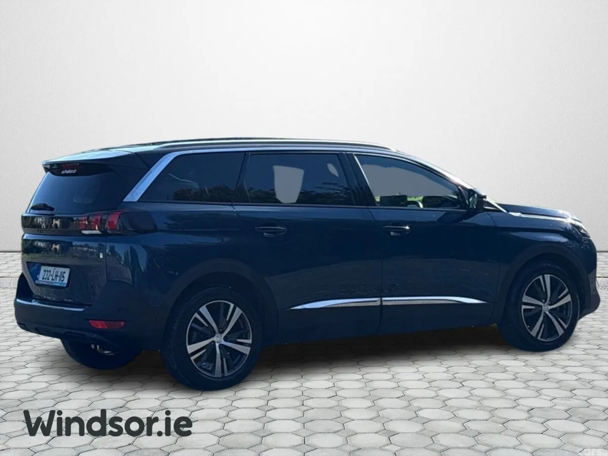 Peugeot 5008 MPV, Diesel, 2023, Blue