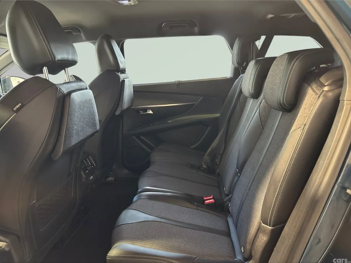 Peugeot 5008 MPV, Diesel, 2023, Blue