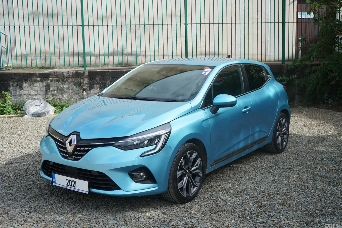 Renault Clio Hatchback, Petrol, 2021, Blue