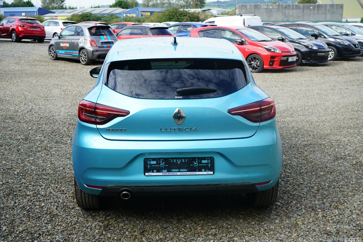 Renault Clio Hatchback, Petrol, 2021, Blue