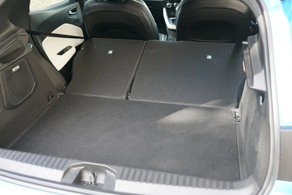 Renault Clio Hatchback, Petrol, 2021, Blue