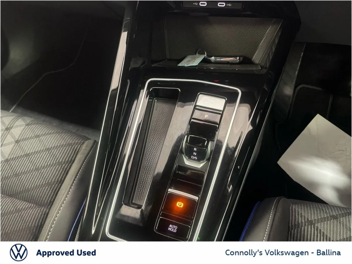 Volkswagen Golf Estate, Petrol, 2026, Black