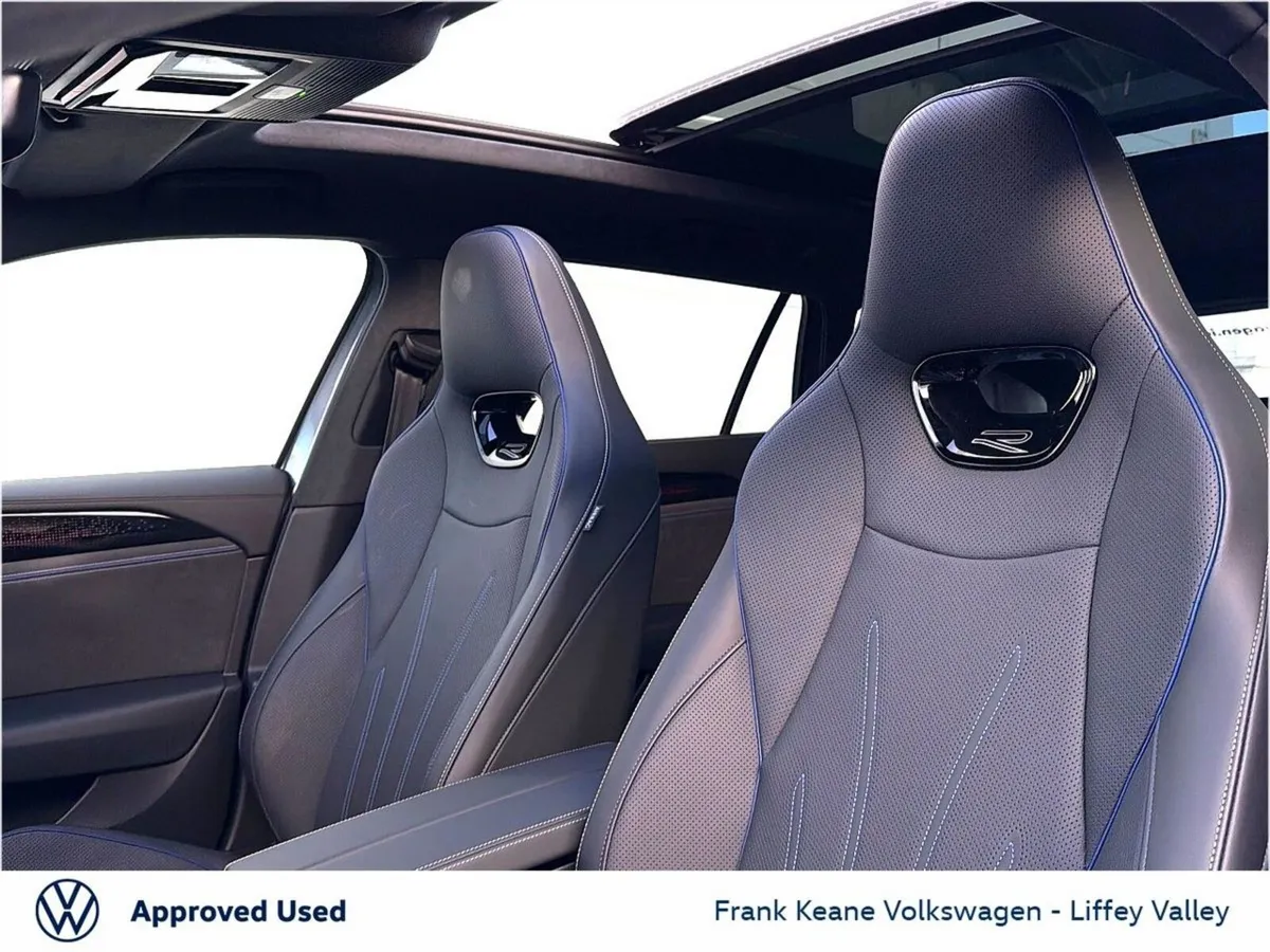 Volkswagen Passat Estate, Diesel, 2026, Grey