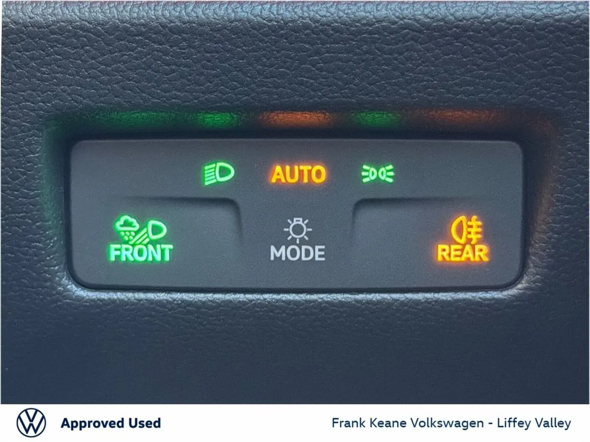 Volkswagen Passat Estate, Diesel, 2026, Grey