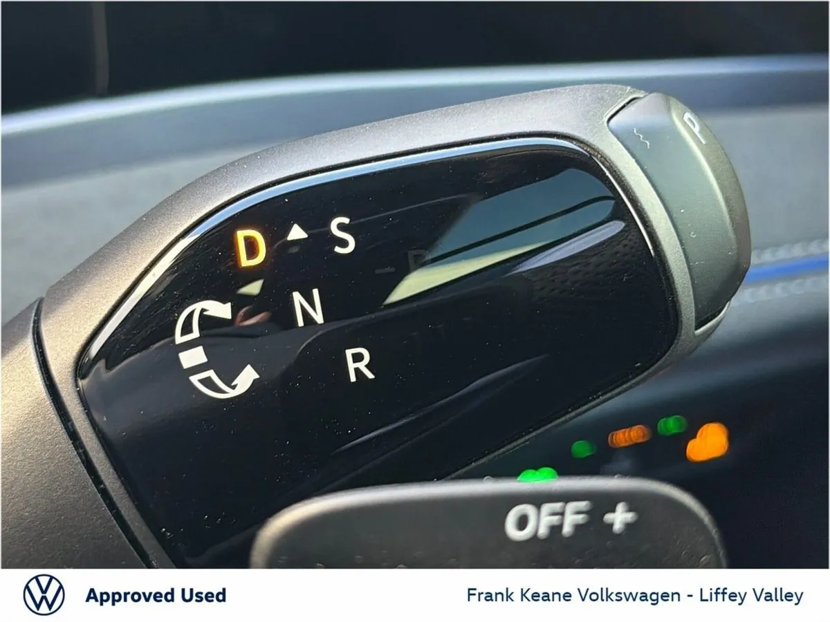 Volkswagen Passat Estate, Diesel, 2026, Grey