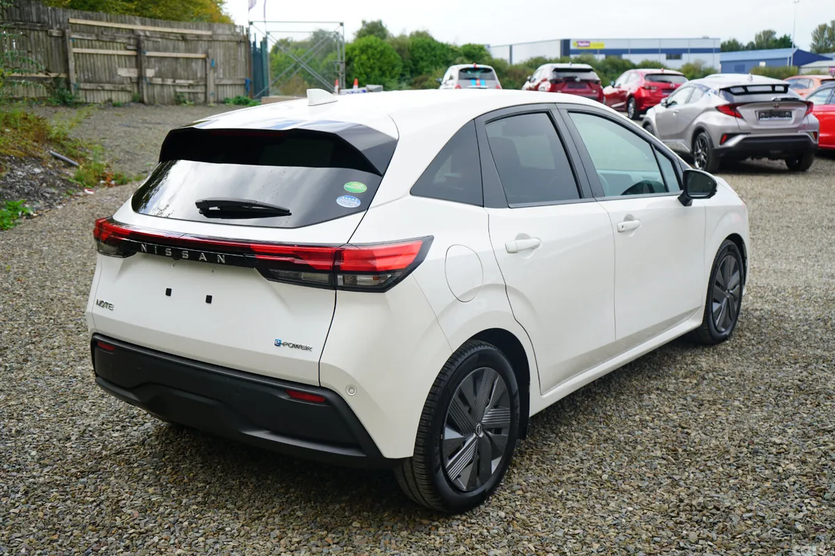 Nissan Note Hatchback, Petrol Hybrid, 2021, White