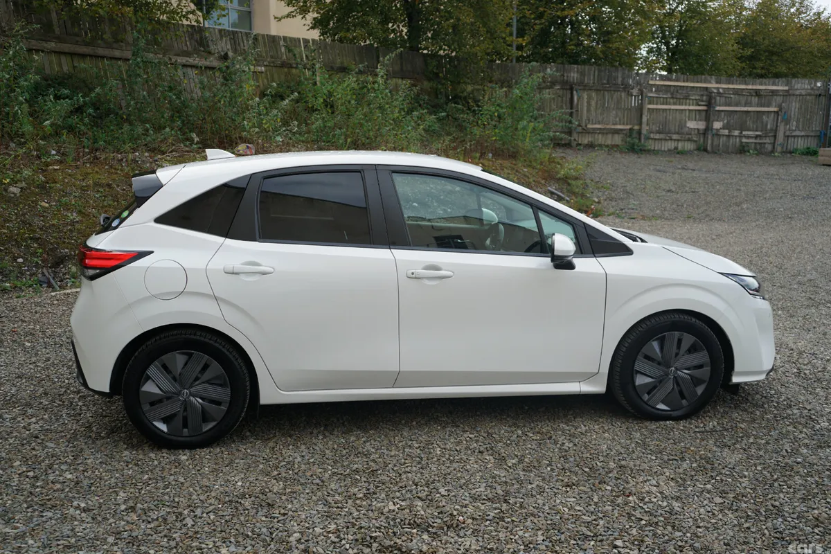 Nissan Note Hatchback, Petrol Hybrid, 2021, White