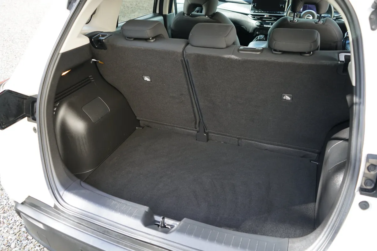 Nissan Note Hatchback, Petrol Hybrid, 2021, White