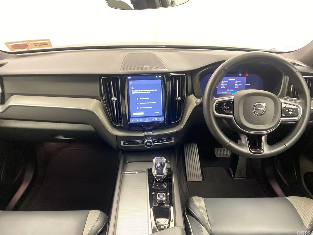 Volvo XC60 SUV, Petrol Plug-in Hybrid, 2024, Grey
