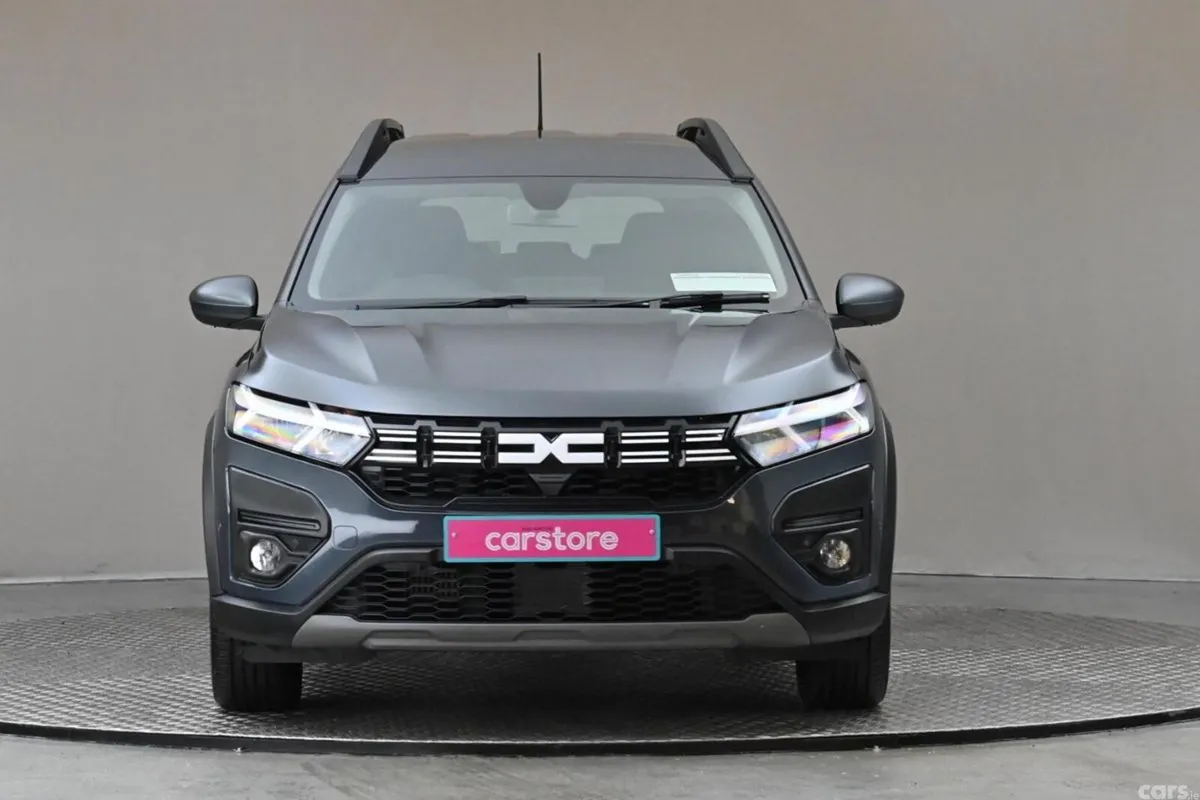 Dacia Jogger MPV, Petrol, 2023, Grey