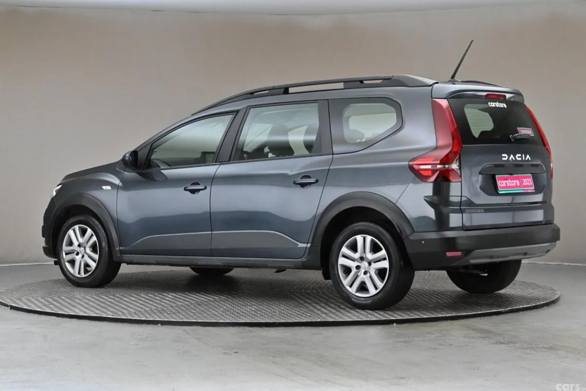 Dacia Jogger MPV, Petrol, 2023, Grey