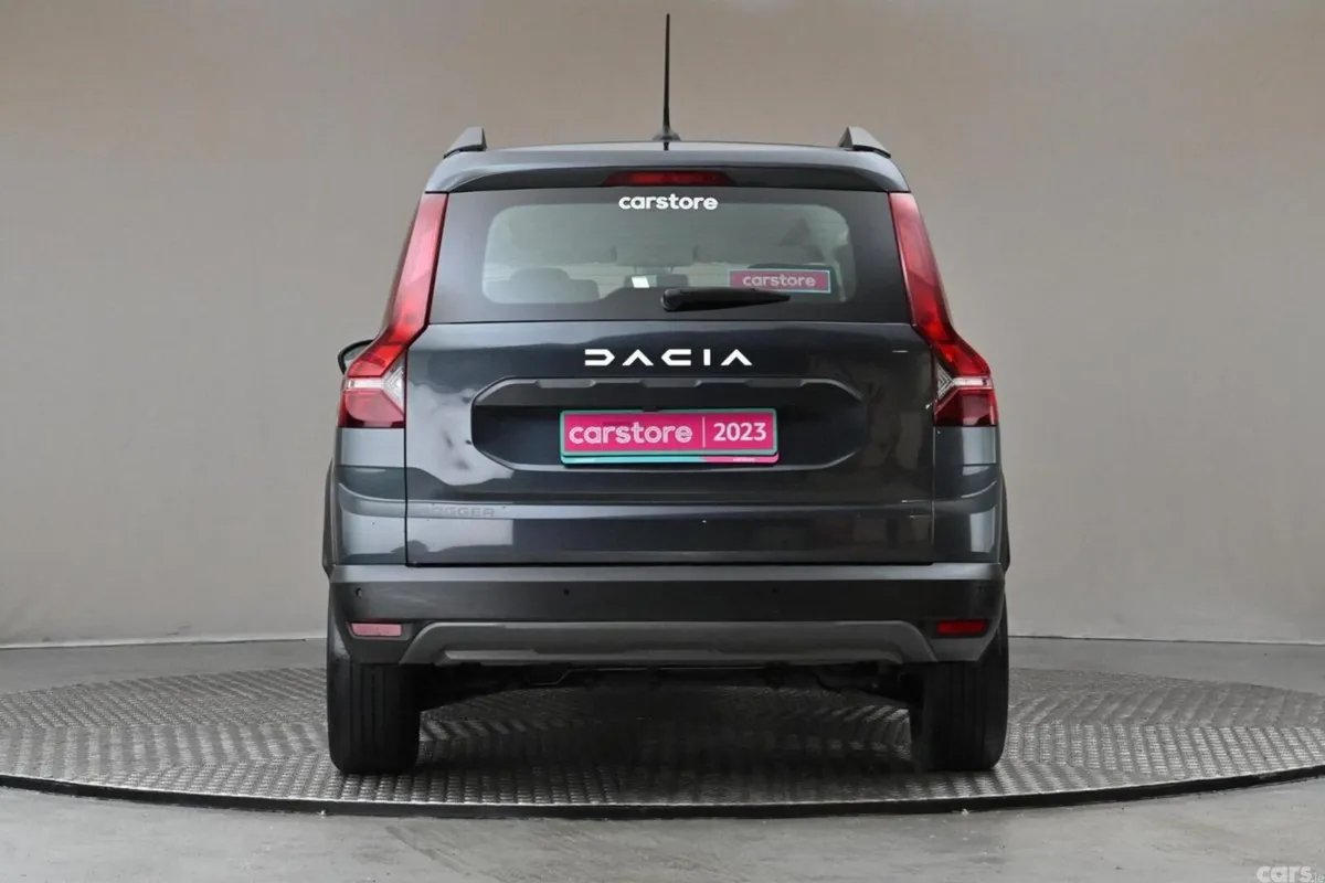 Dacia Jogger MPV, Petrol, 2023, Grey