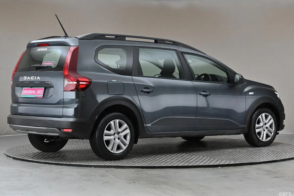 Dacia Jogger MPV, Petrol, 2023, Grey