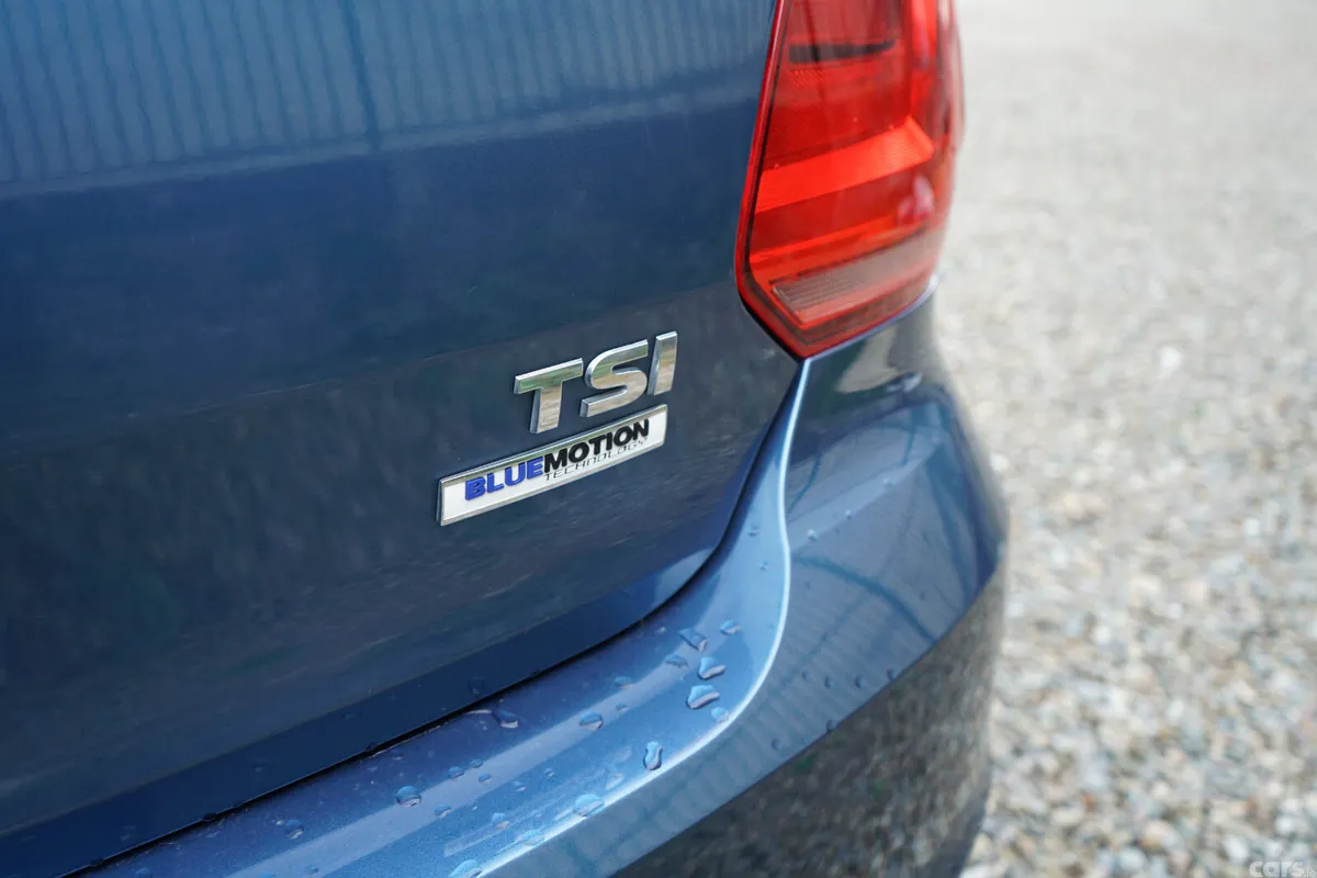 Volkswagen Polo Hatchback, Petrol, 2017, Blue