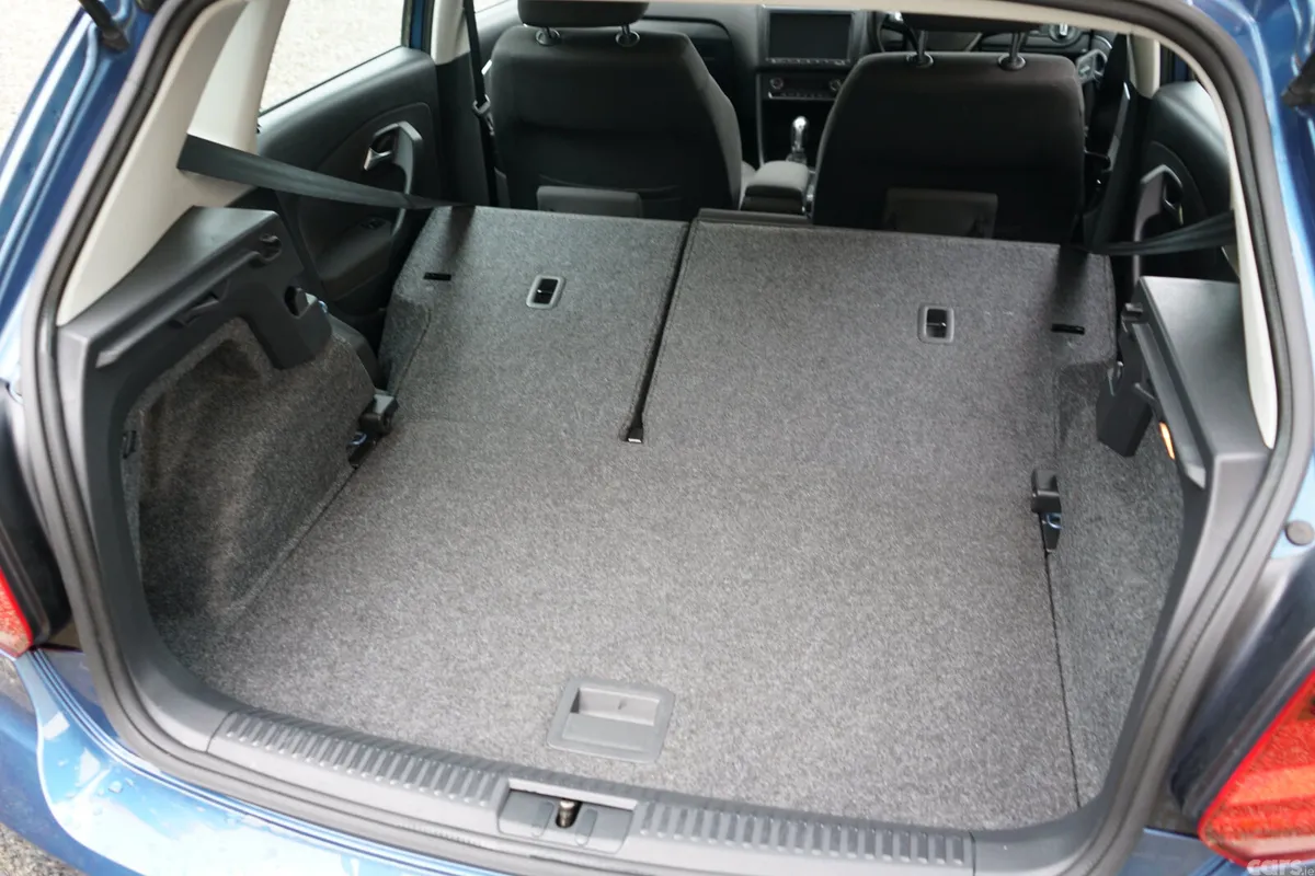 Volkswagen Polo Hatchback, Petrol, 2017, Blue