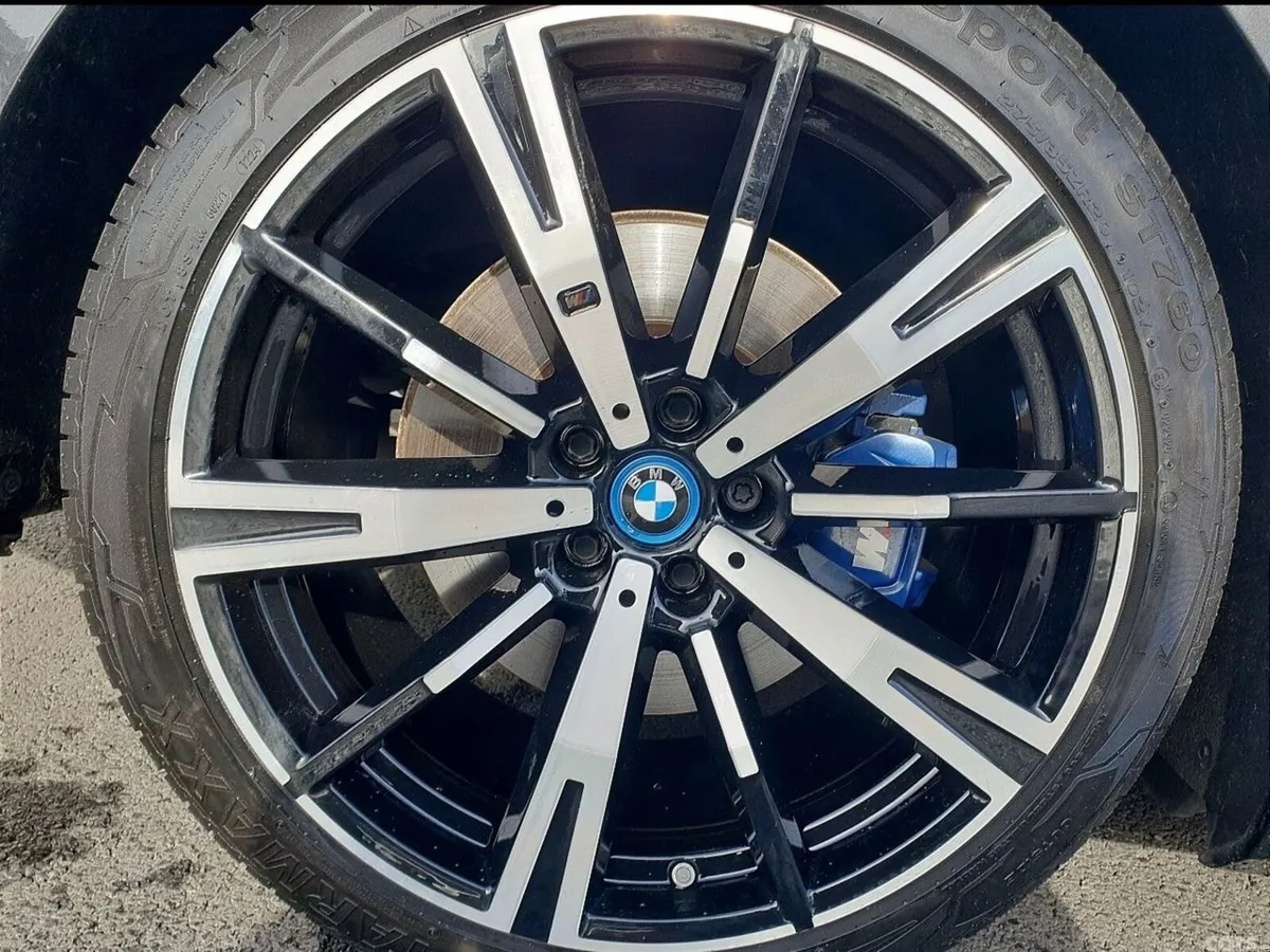 BMW 5-Series Saloon, Petrol Plug-in Hybrid, 2025, Grey