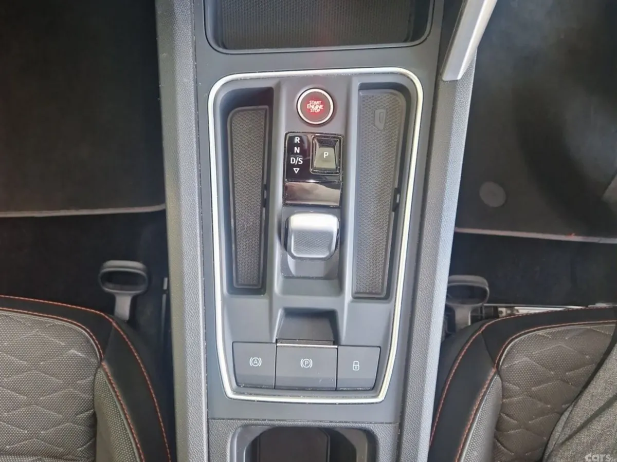 SEAT Leon Estate, Petrol Plug-in Hybrid, 2021, Grey