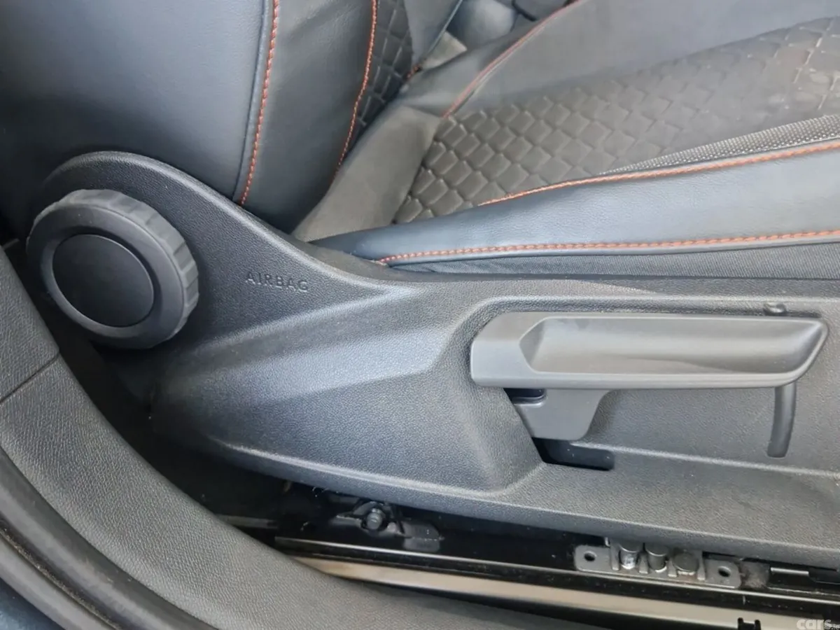 SEAT Leon Estate, Petrol Plug-in Hybrid, 2021, Grey