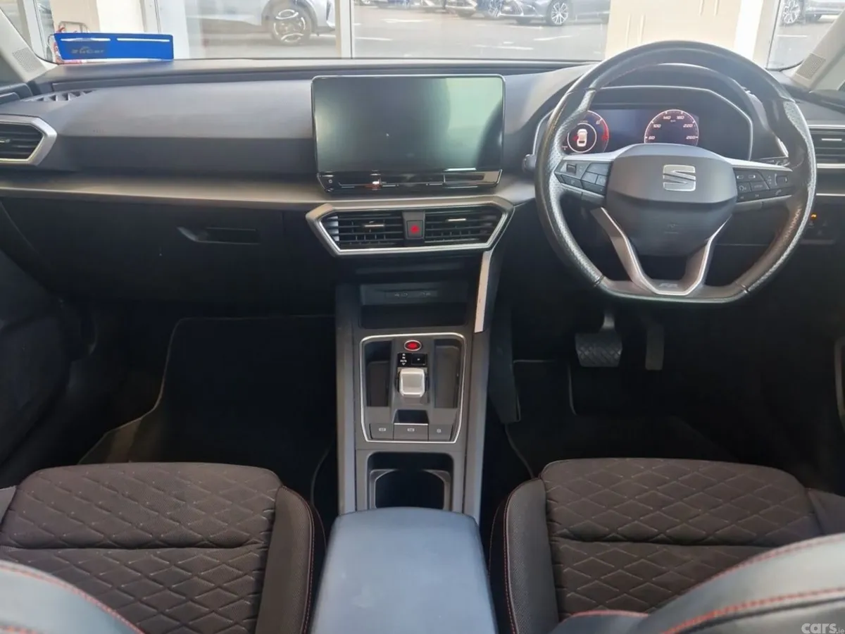 SEAT Leon Estate, Petrol Plug-in Hybrid, 2021, Grey