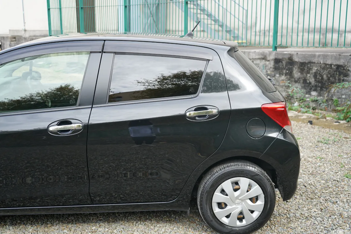 Toyota Vitz Hatchback, Petrol, 2016, Black