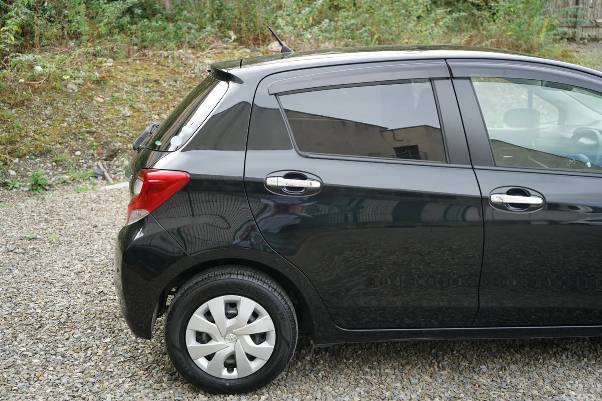 Toyota Vitz Hatchback, Petrol, 2016, Black