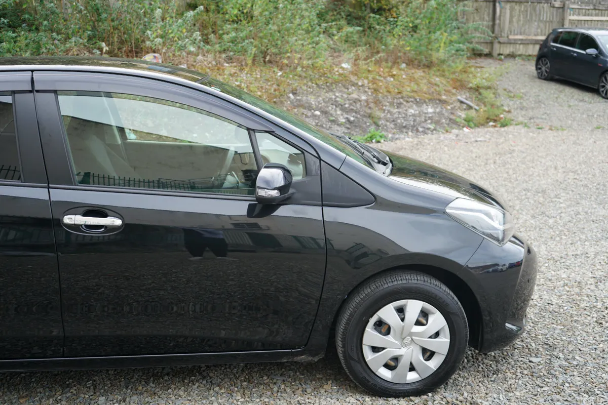 Toyota Vitz Hatchback, Petrol, 2016, Black