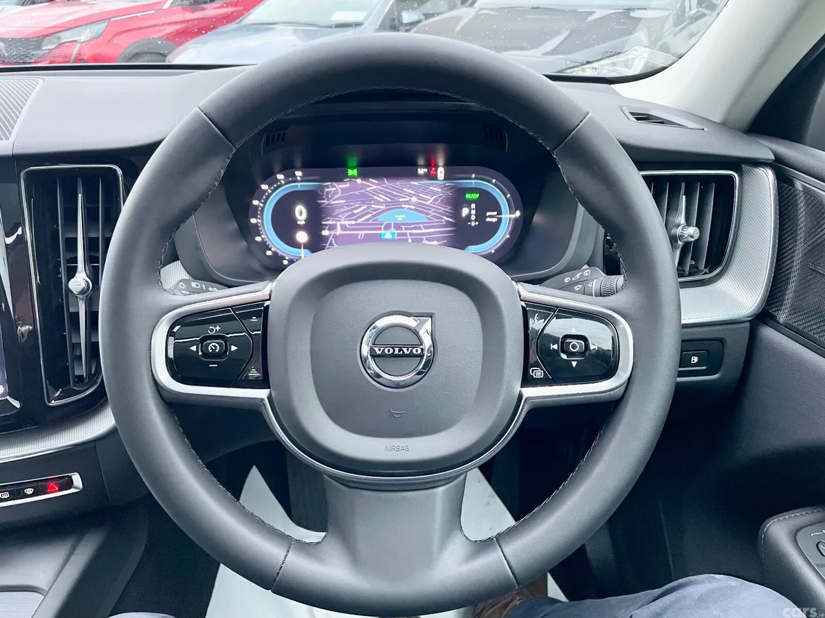 Volvo XC60 SUV, Petrol Plug-in Hybrid, 2024, Blue