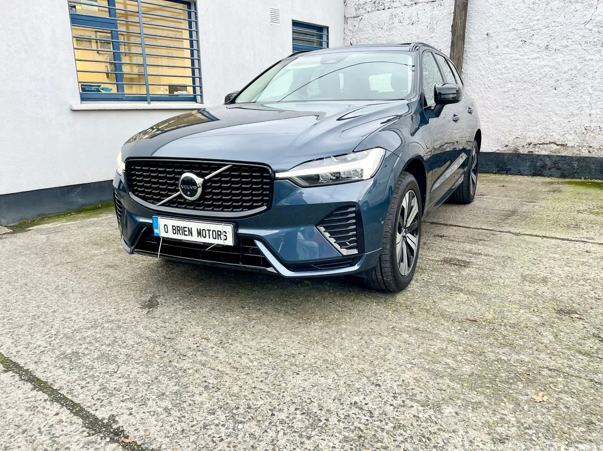 Volvo XC60 SUV, Petrol Plug-in Hybrid, 2024, Blue