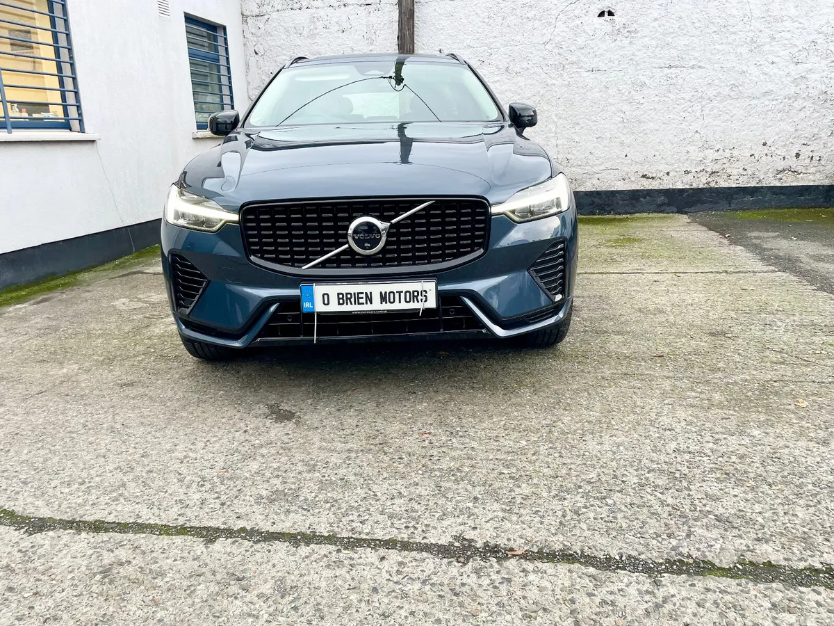 Volvo XC60 SUV, Petrol Plug-in Hybrid, 2024, Blue