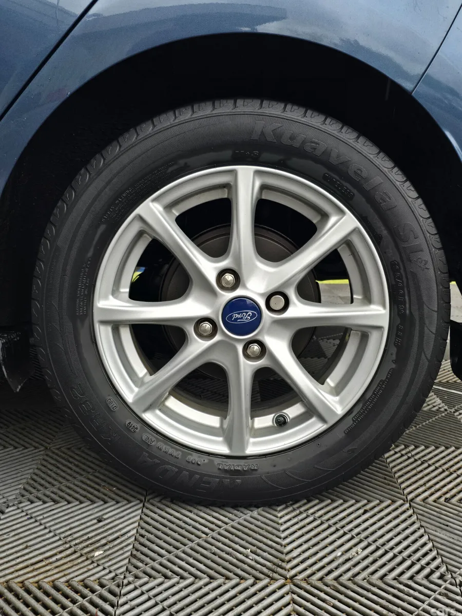 Ford Fiesta Hatchback, Petrol, 2019, Blue