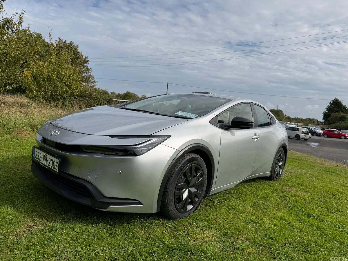 Toyota Prius Hatchback, Petrol Hybrid, 2023, Silver