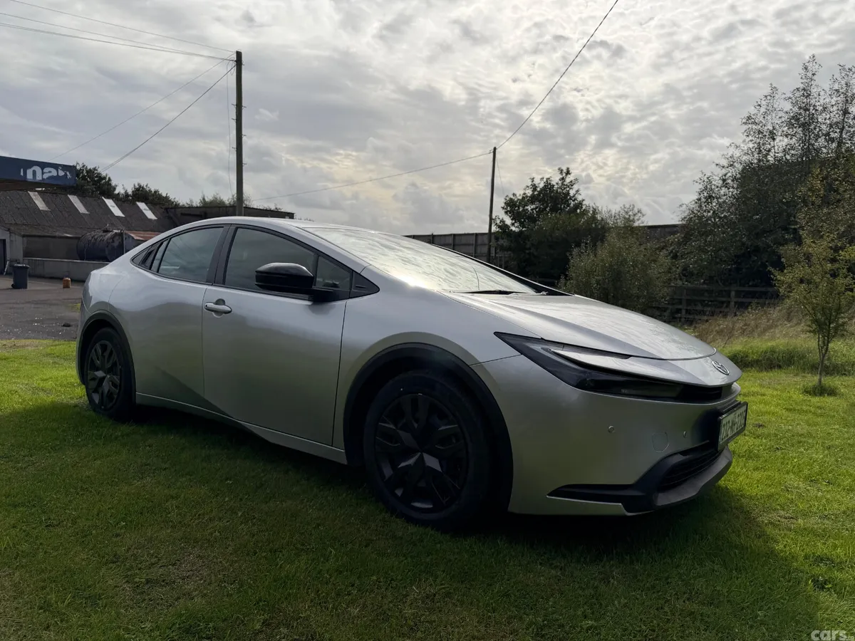 Toyota Prius Hatchback, Petrol Hybrid, 2023, Silver