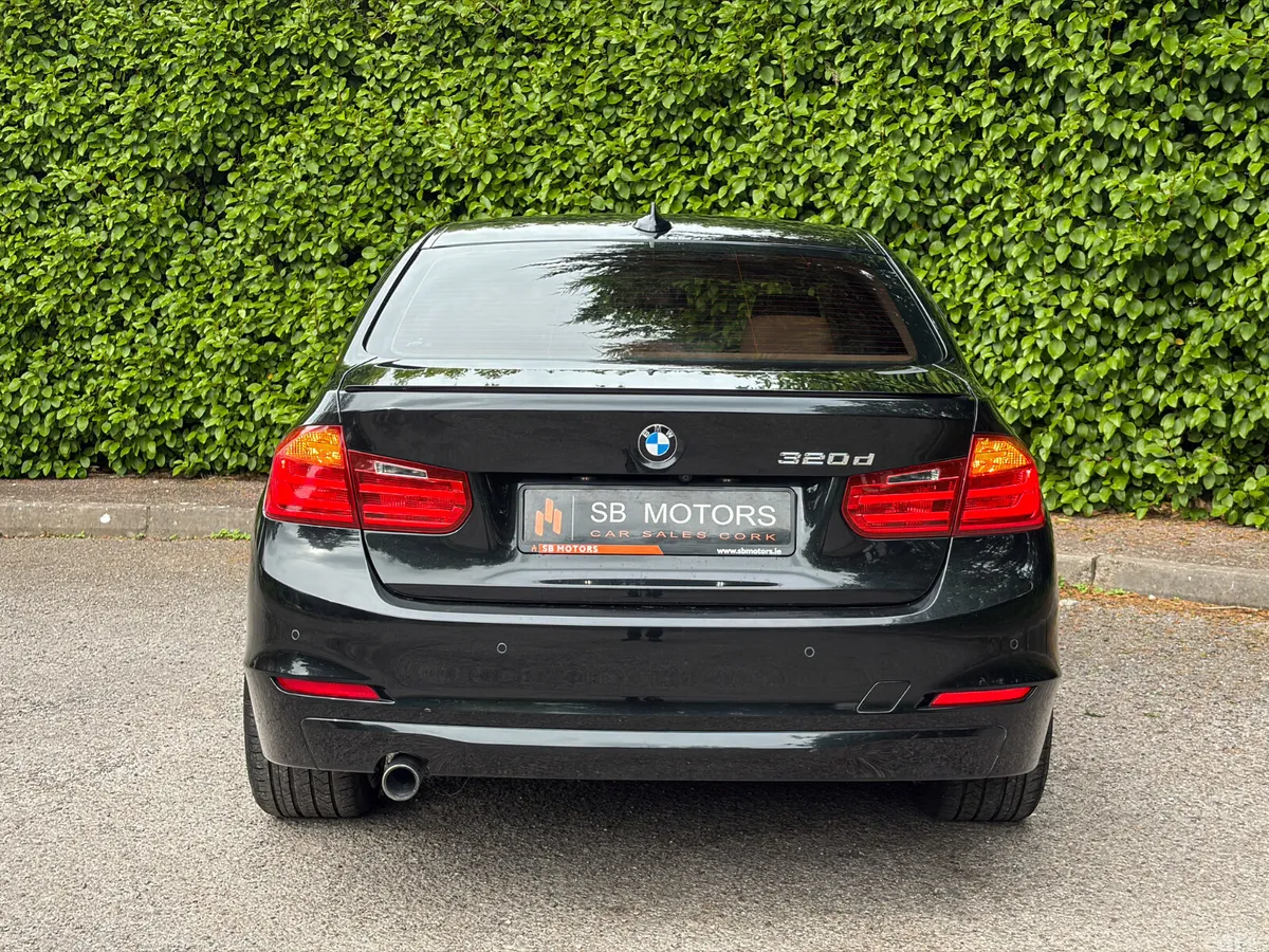 BMW 3-Series Saloon, Diesel, 2014, Black