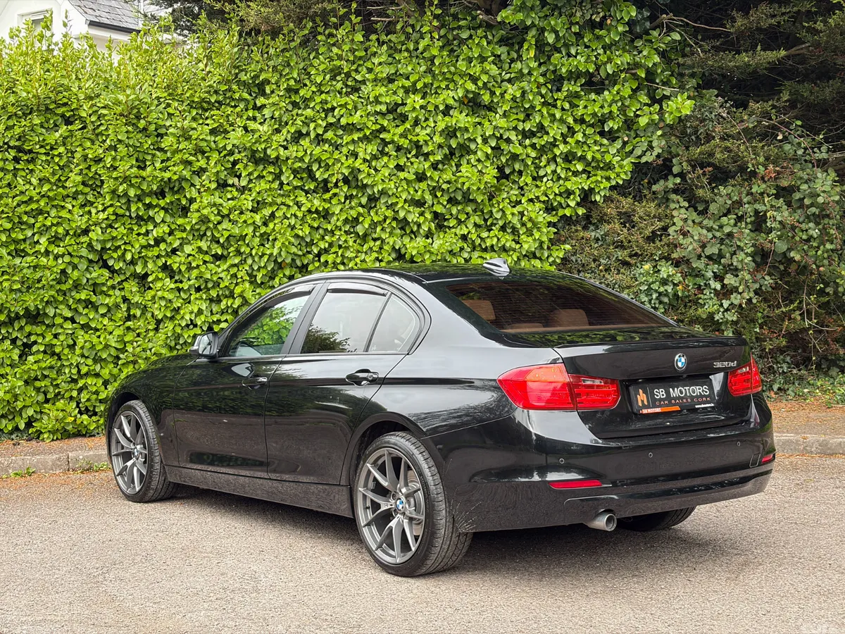 BMW 3-Series Saloon, Diesel, 2014, Black