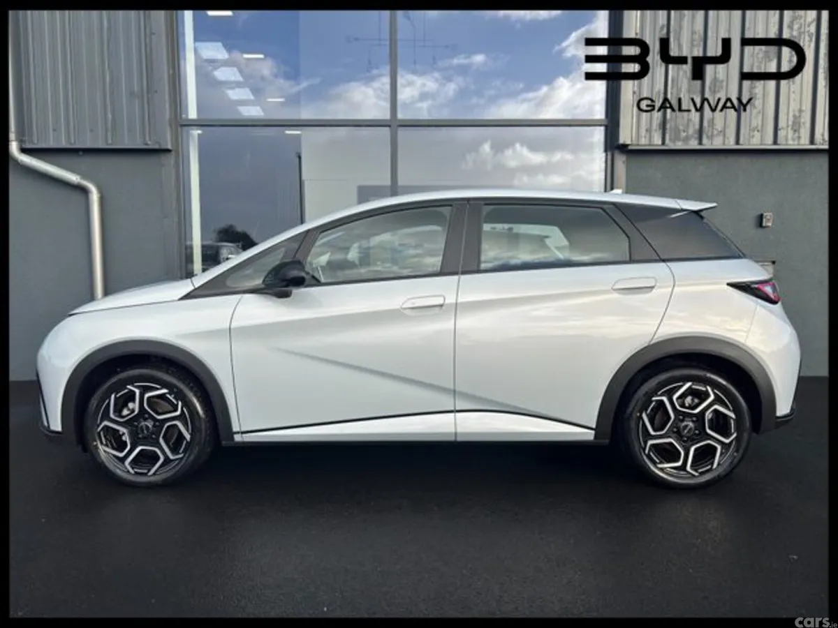 BYD DOLPHIN Hatchback, Electric, 2026, White