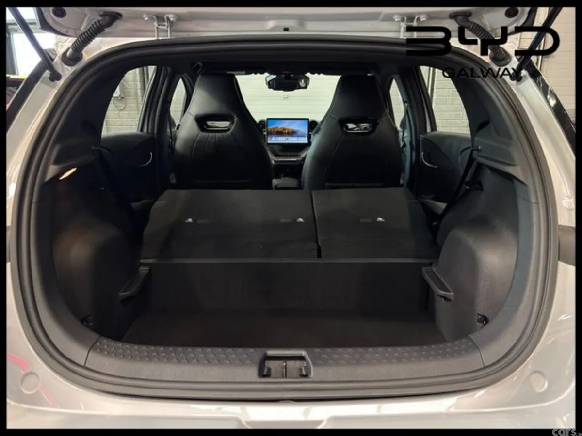 BYD DOLPHIN Hatchback, Electric, 2026, White