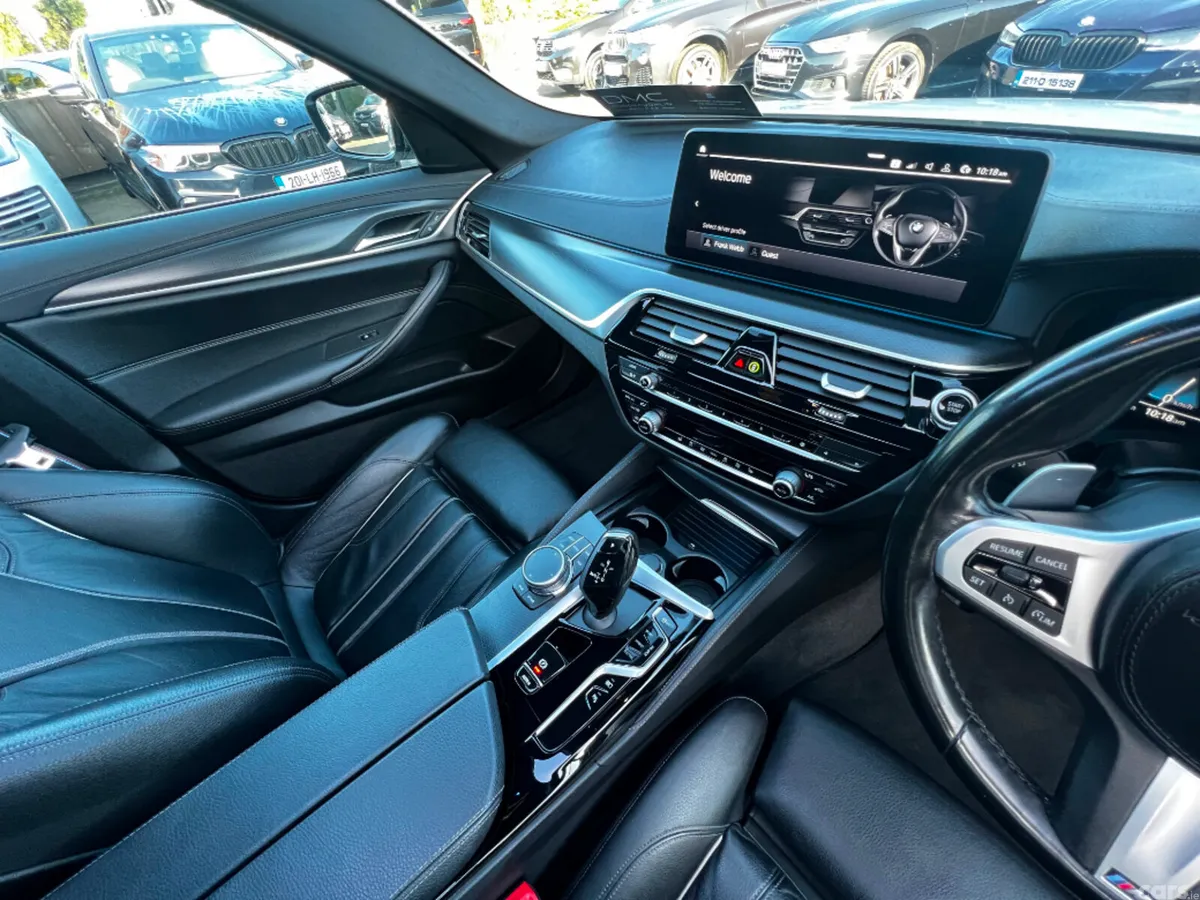 BMW 5-Series Estate, Petrol Plug-in Hybrid, 2021, White