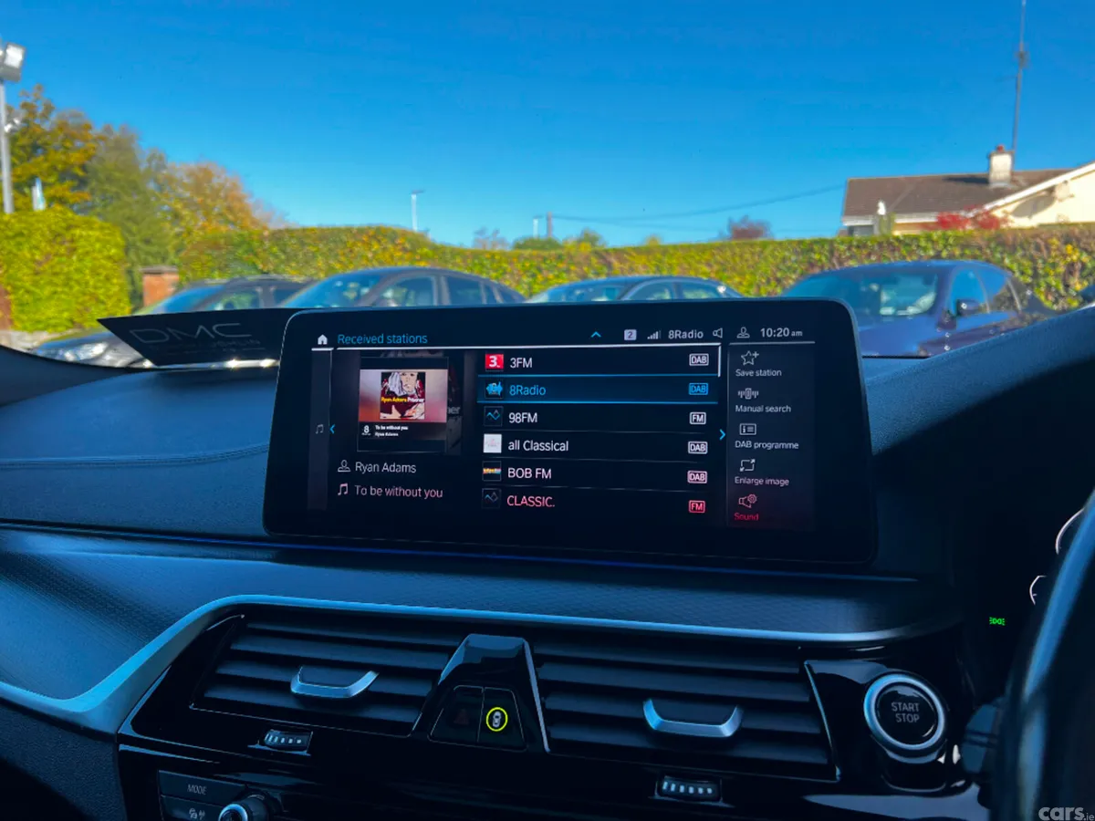 BMW 5-Series Estate, Petrol Plug-in Hybrid, 2021, White