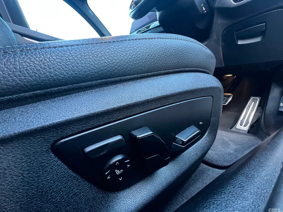 BMW 5-Series Estate, Petrol Plug-in Hybrid, 2021, White