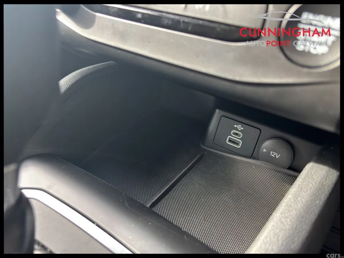 Ford Focus Hatchback, Petrol, 2025, Silver