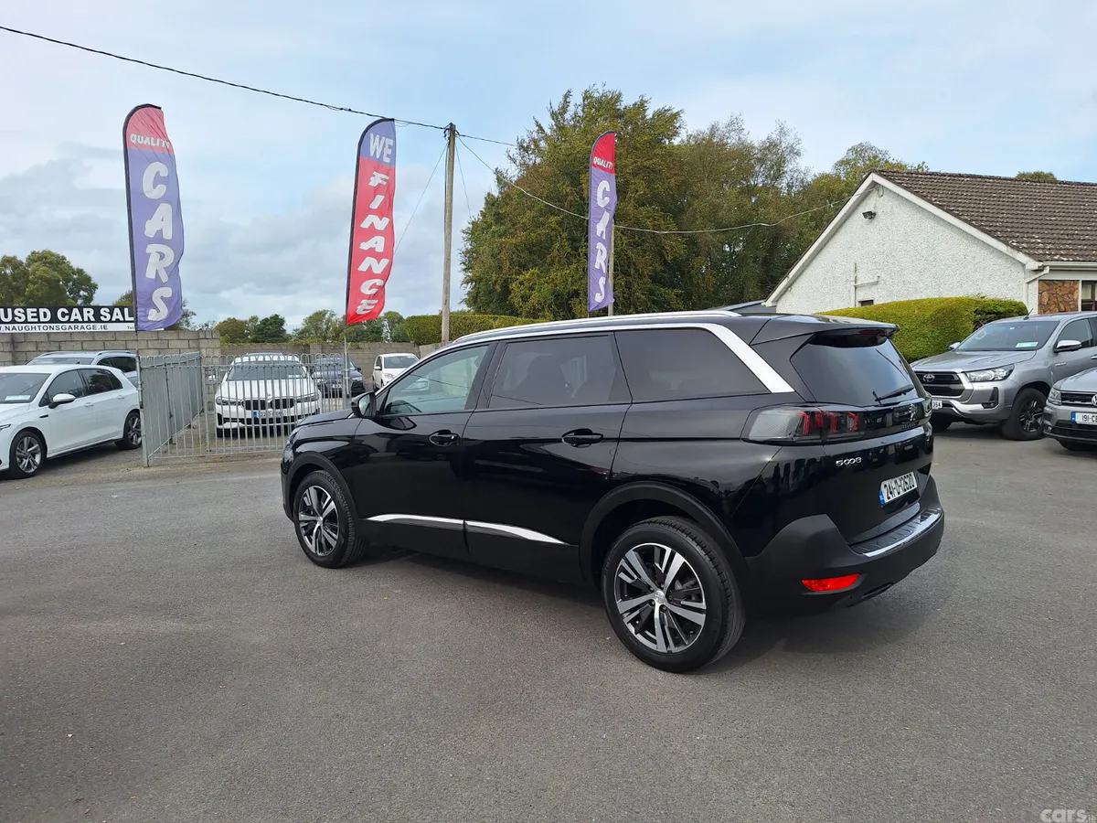 Peugeot 5008 MPV, Diesel, 2024, Black