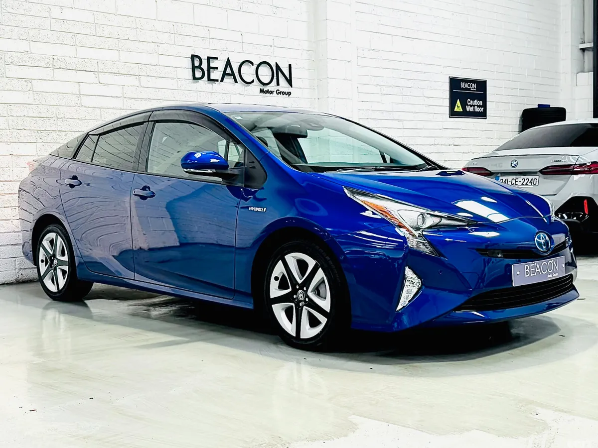 Toyota Prius Saloon, Petrol Hybrid, 2018, Blue