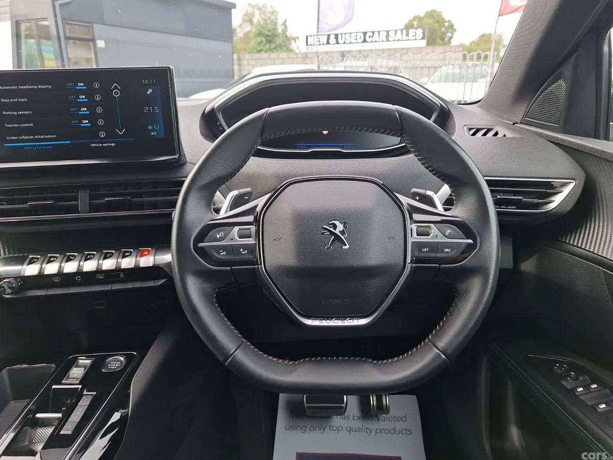 Peugeot 5008 MPV, Diesel, 2024, Black