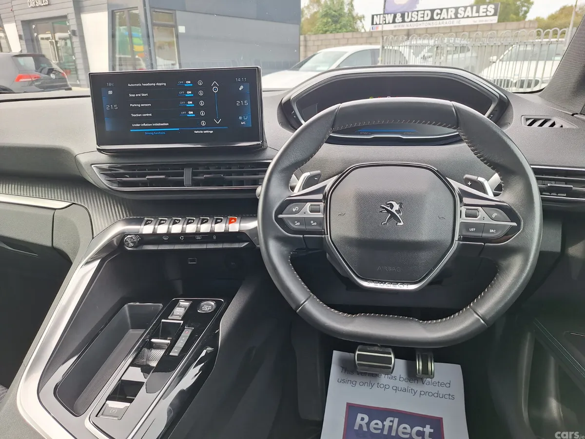 Peugeot 5008 MPV, Diesel, 2024, Black