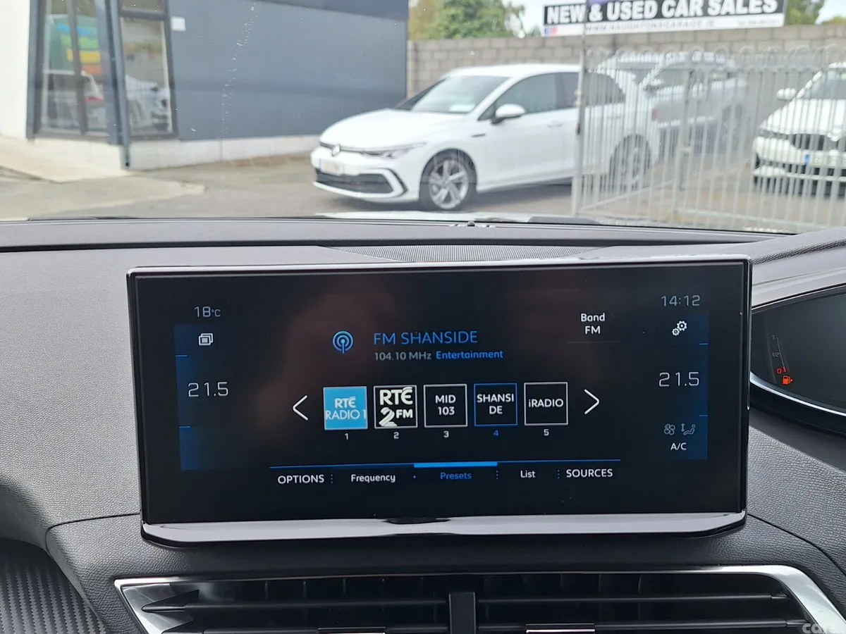 Peugeot 5008 MPV, Diesel, 2024, Black
