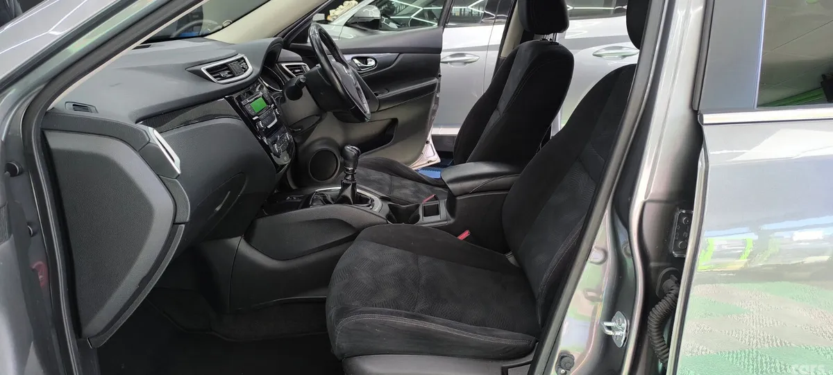 Nissan X-Trail SUV, Diesel, 2015, Grey