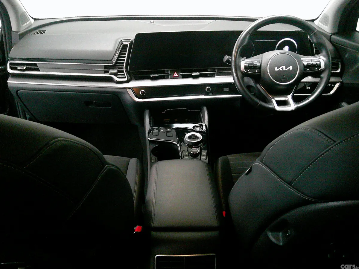 Kia Sportage SUV, Petrol Hybrid, 2024, Grey