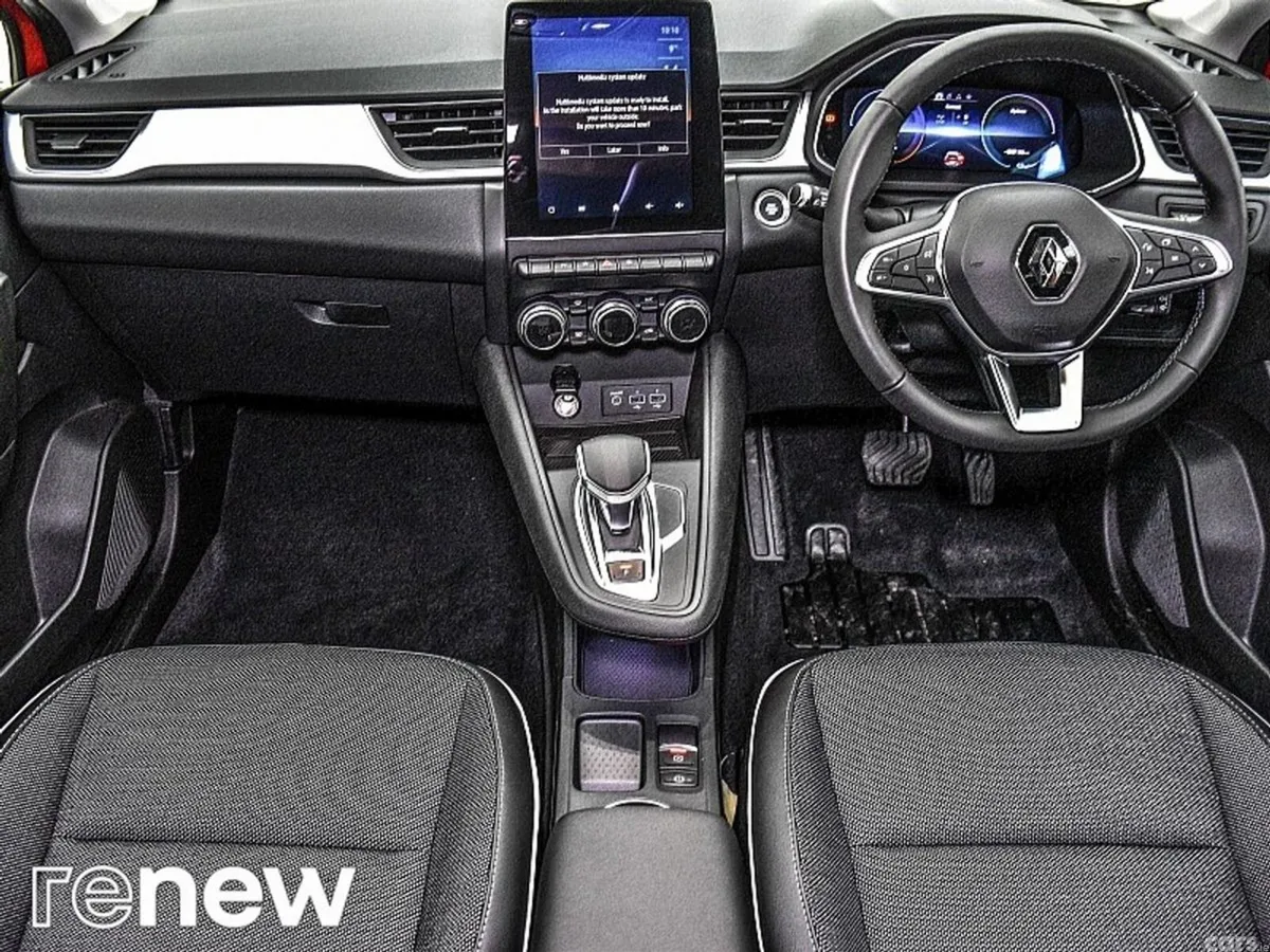 Renault Captur SUV, Petrol Plug-in Hybrid, 2021, Red