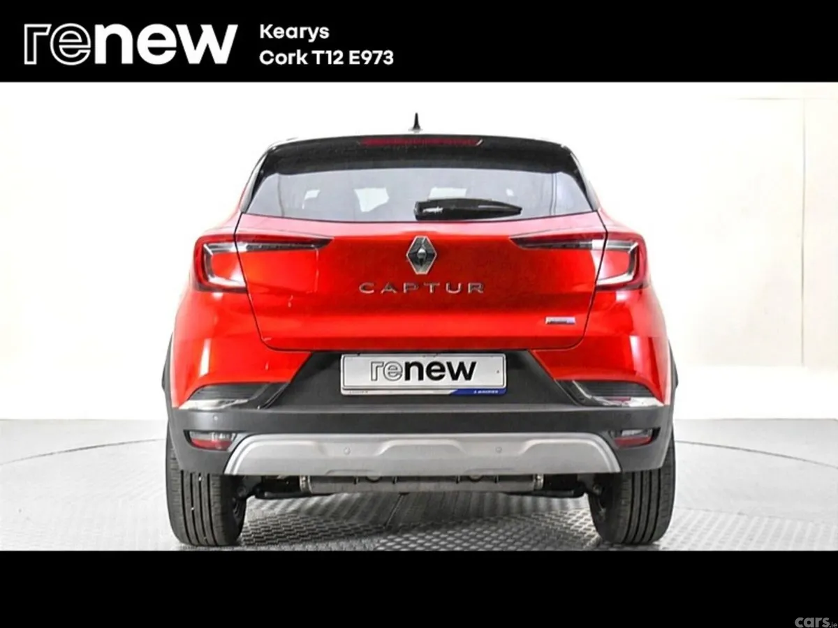 Renault Captur SUV, Petrol Plug-in Hybrid, 2021, Red