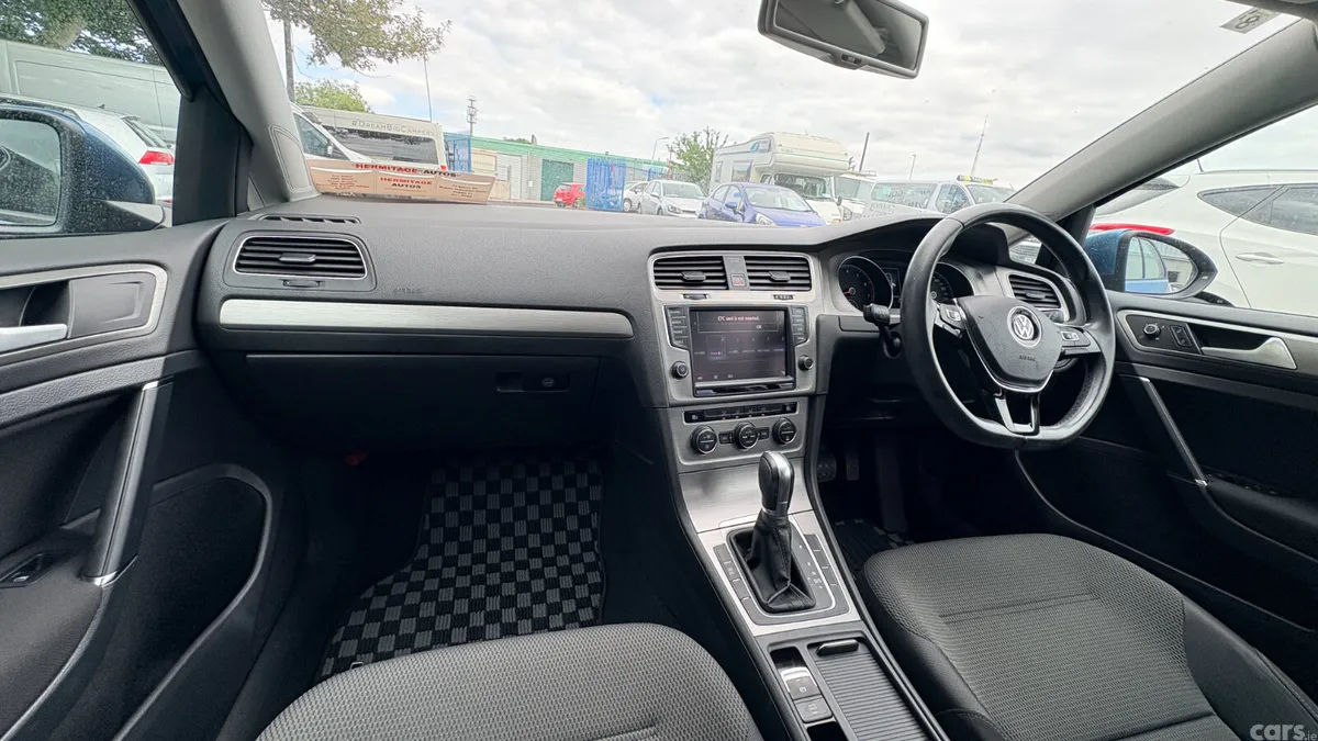 Volkswagen Golf Hatchback, Petrol, 2015, Blue